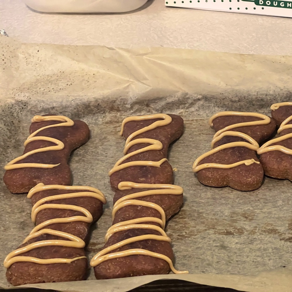 Organic doggie treats freshly baked nutritional ingredients
